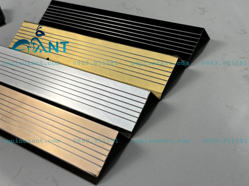 Nẹp inox L chống trơn trượt