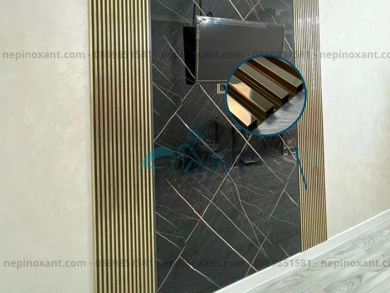 Nẹp inox phù hợp với nhiều phong cách thiết kế nội thất