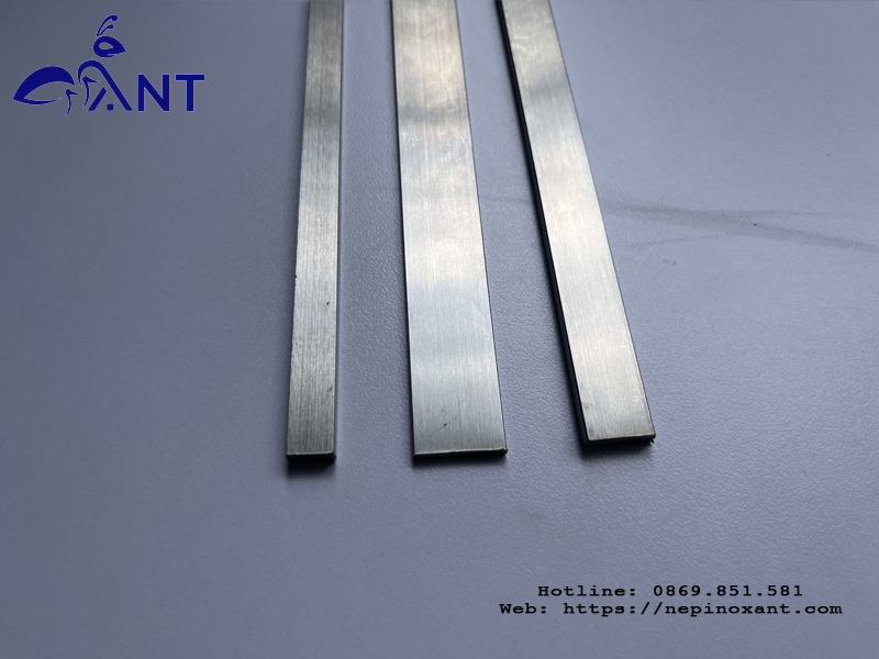 Thanh La Inox Đặc - Lập Là Inox 304 - Nẹp Inox ANT