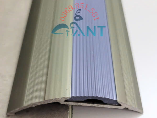 Nẹp nhôm chênh cốt màu sâm banh