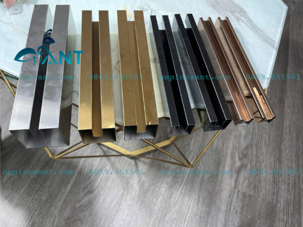 Tay vịn inox cầu thang kính