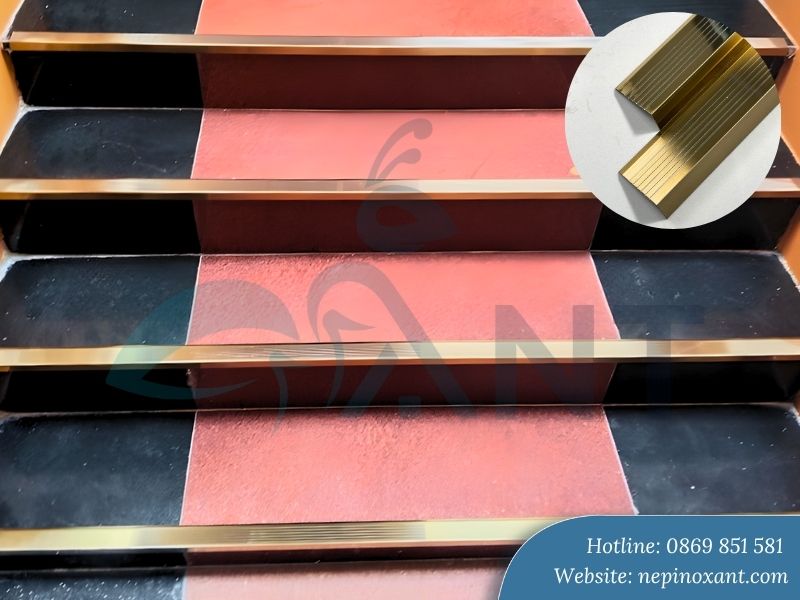 Nẹp chống trơn cầu thang