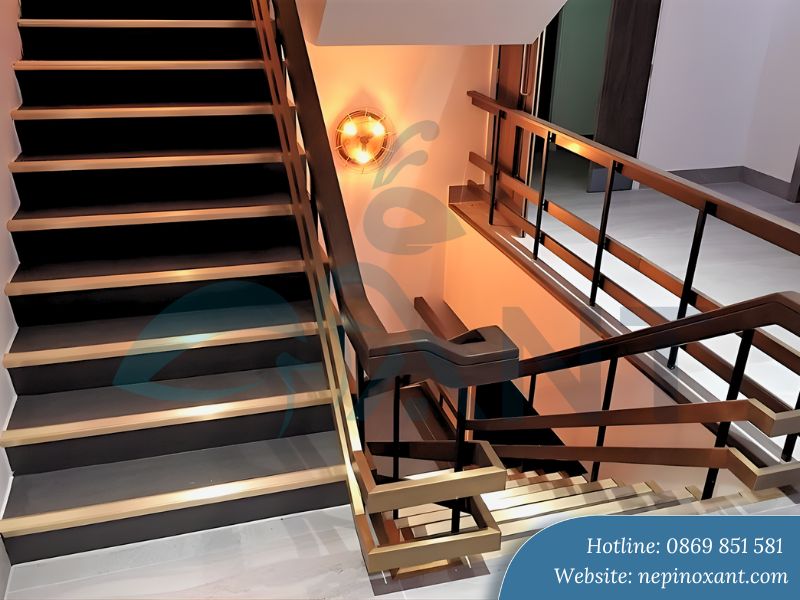 Với khu vực công cộng, nên chọn loại có gân nổi sâu từ 1.5mm trở lên