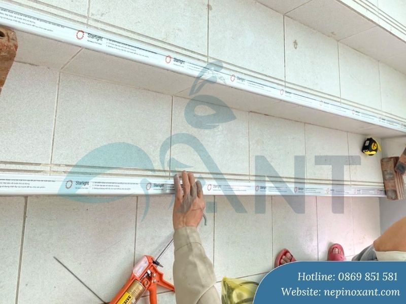 Lưu ý khi bảo quản và vệ sinh nẹp inox chống trượt 304